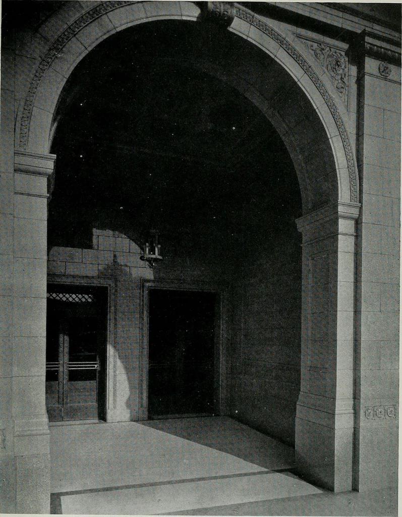 An illustration from Architect and engineer, 1905, leaf 88