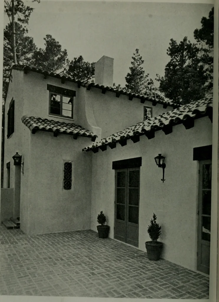 An illustration from Architect and engineer, 1905, leaf 319