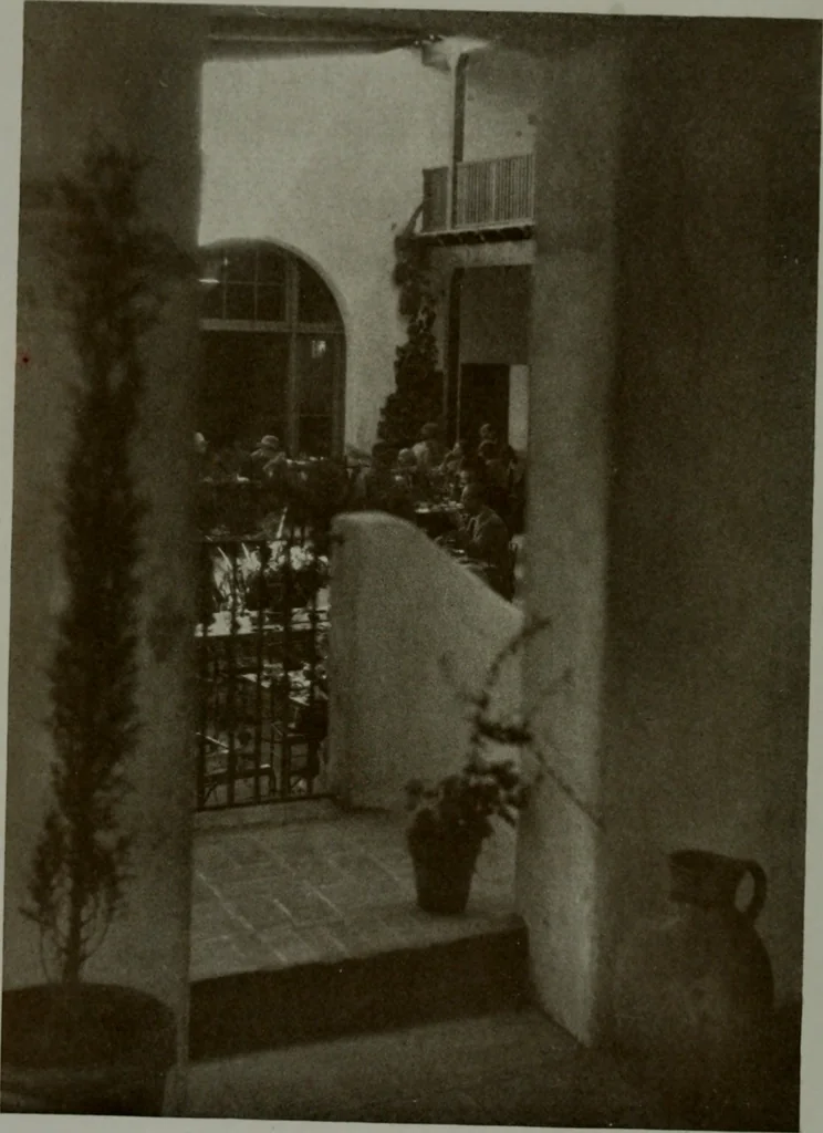 An illustration from Architect and engineer, 1905, leaf 37