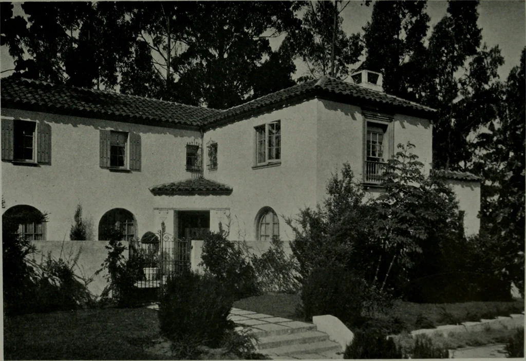 An illustration from Architect and engineer, 1905, leaf 482