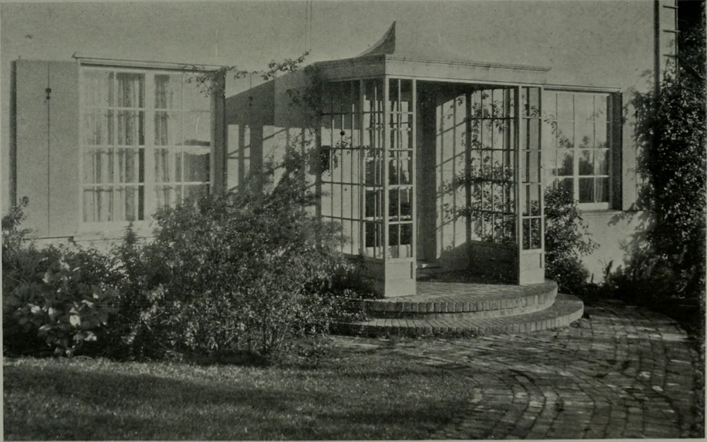 An illustration from Architect and engineer, 1905, leaf 484