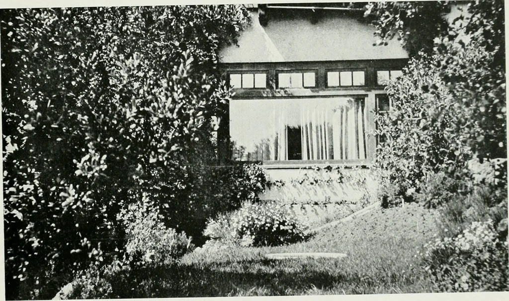 An illustration from Architect and engineer, 1905, leaf 120