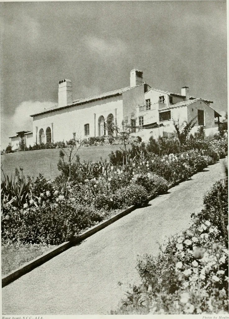 An illustration from Architect and engineer, 1905, leaf 208