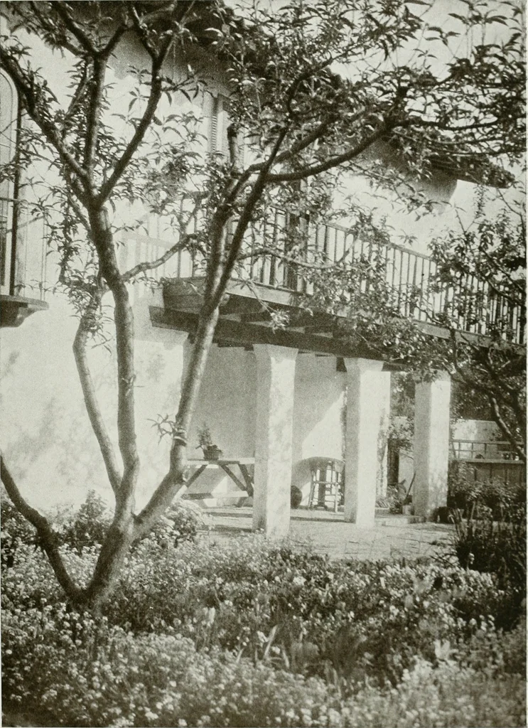 An illustration from Architect and engineer, 1905, leaf 222