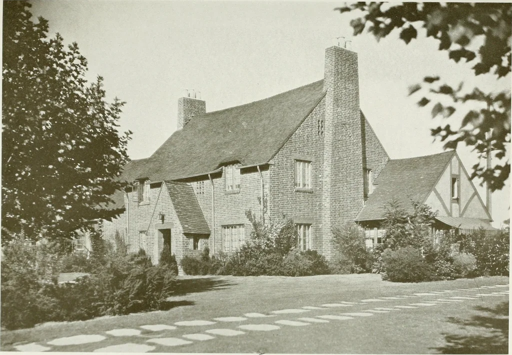An illustration from Architect and engineer, 1905, leaf 292
