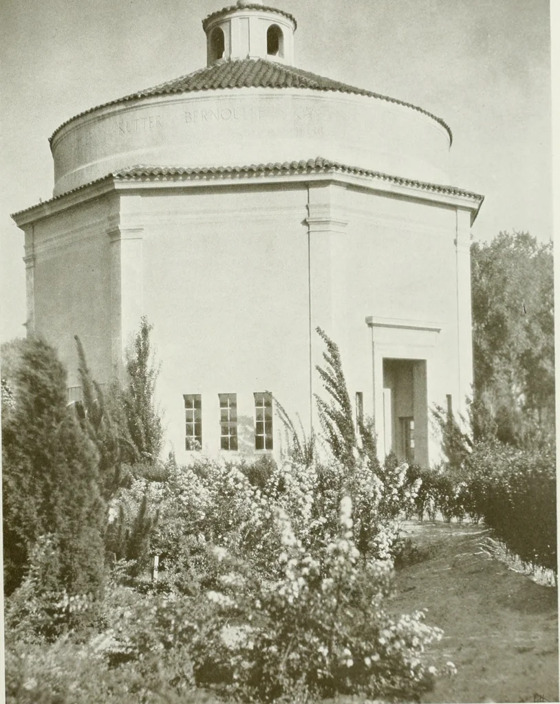 An illustration from Architect and engineer, 1905, leaf 320