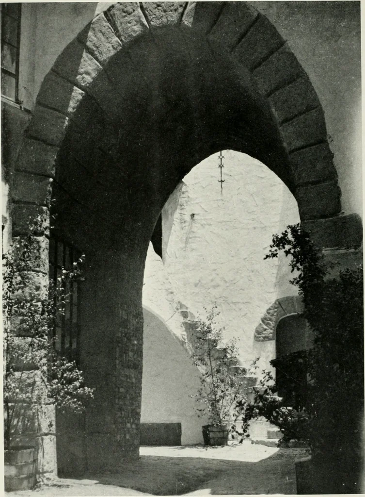 An illustration from Architect and engineer, 1905, leaf 341