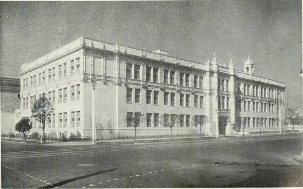 An illustration from Architect and engineer, 1905, leaf 364