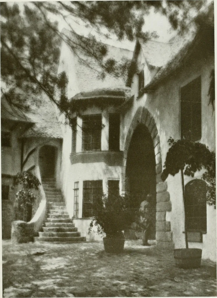 An illustration from Architect and engineer, 1905, leaf 372