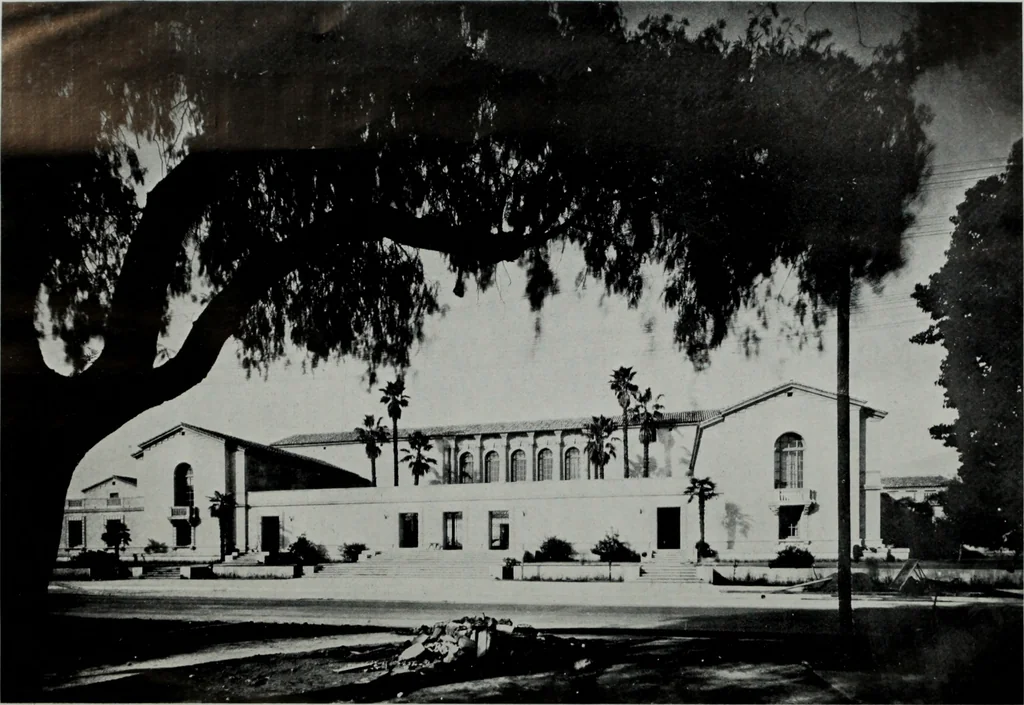 An illustration from Architect and engineer, 1905, leaf 13