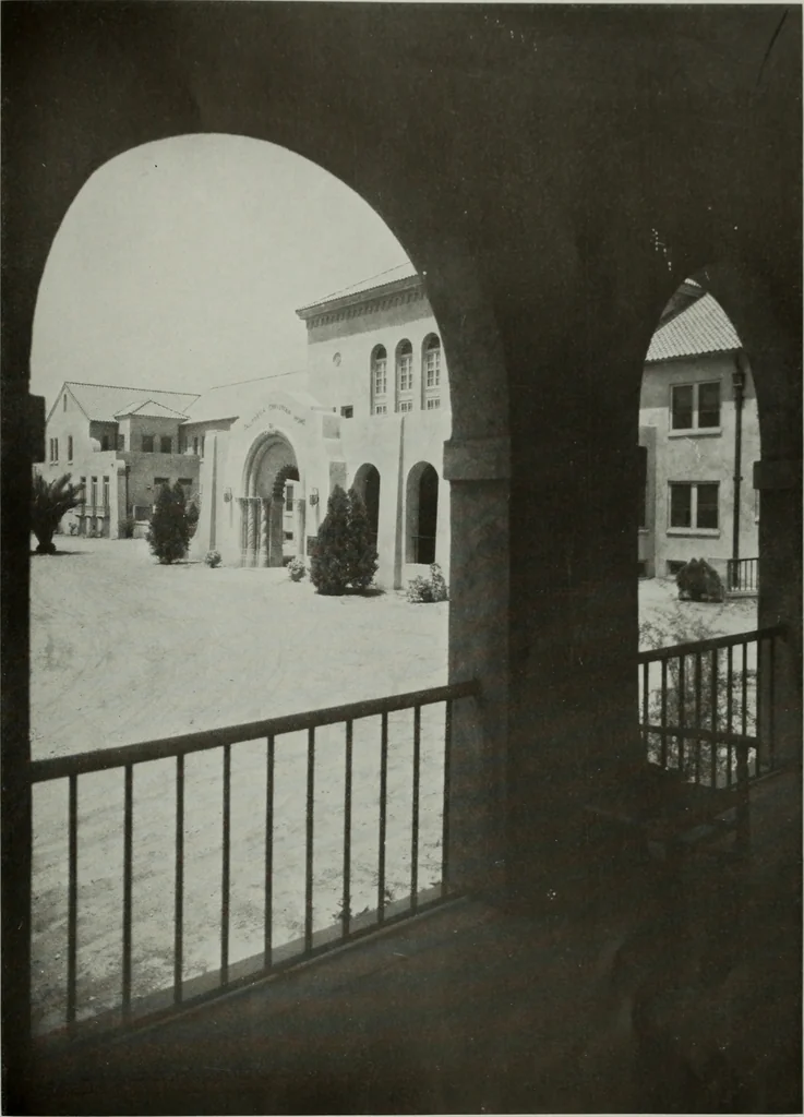 An illustration from Architect and engineer, 1905, leaf 144