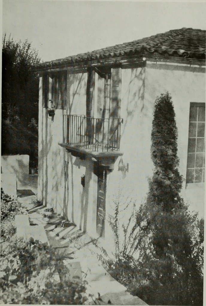 An illustration from Architect and engineer, 1905, leaf 222