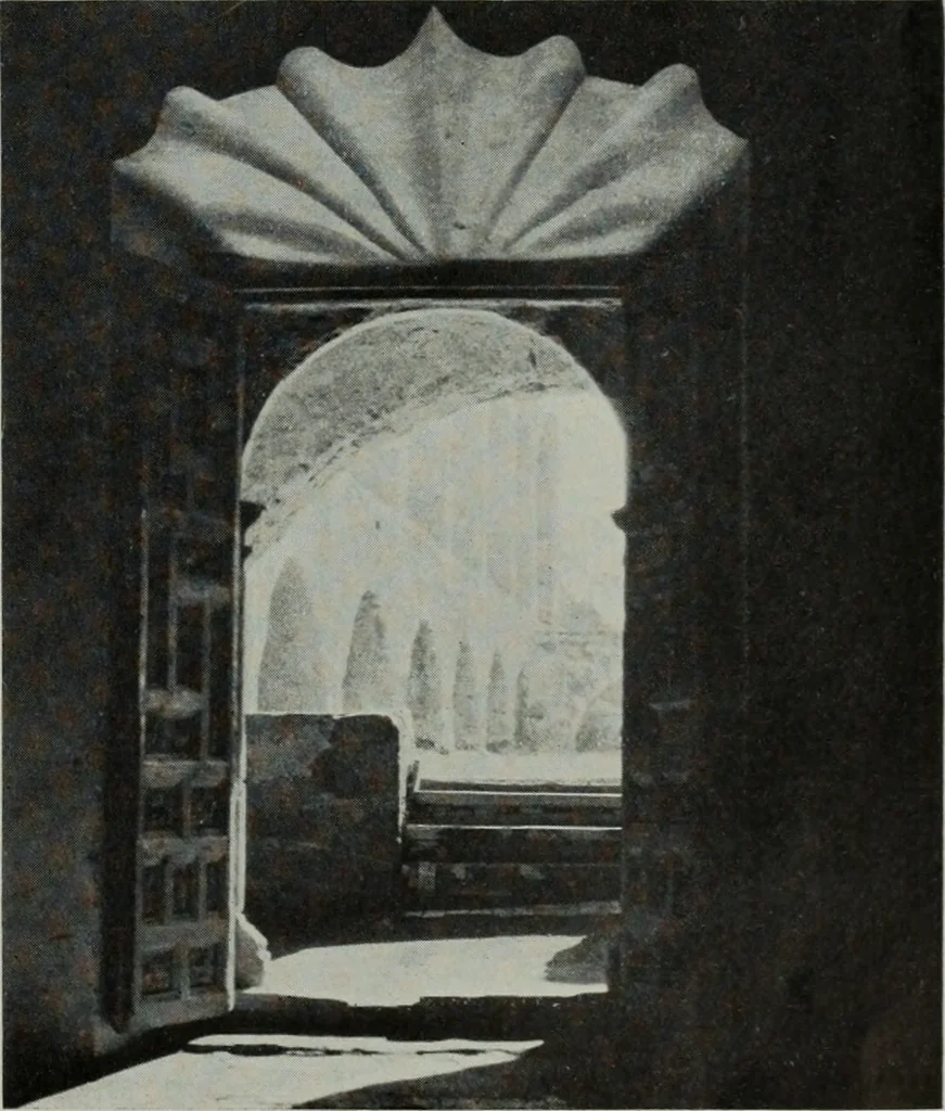 An illustration from Architect and engineer, 1905, leaf 282