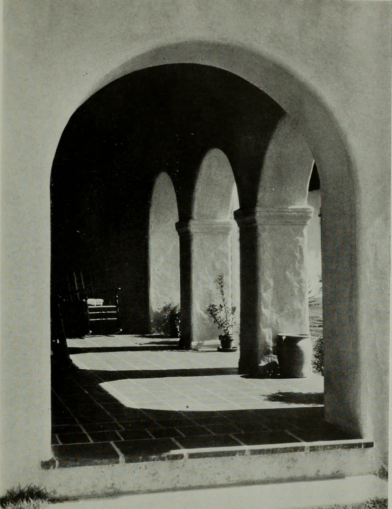 An illustration from Architect and engineer, 1905, leaf 316