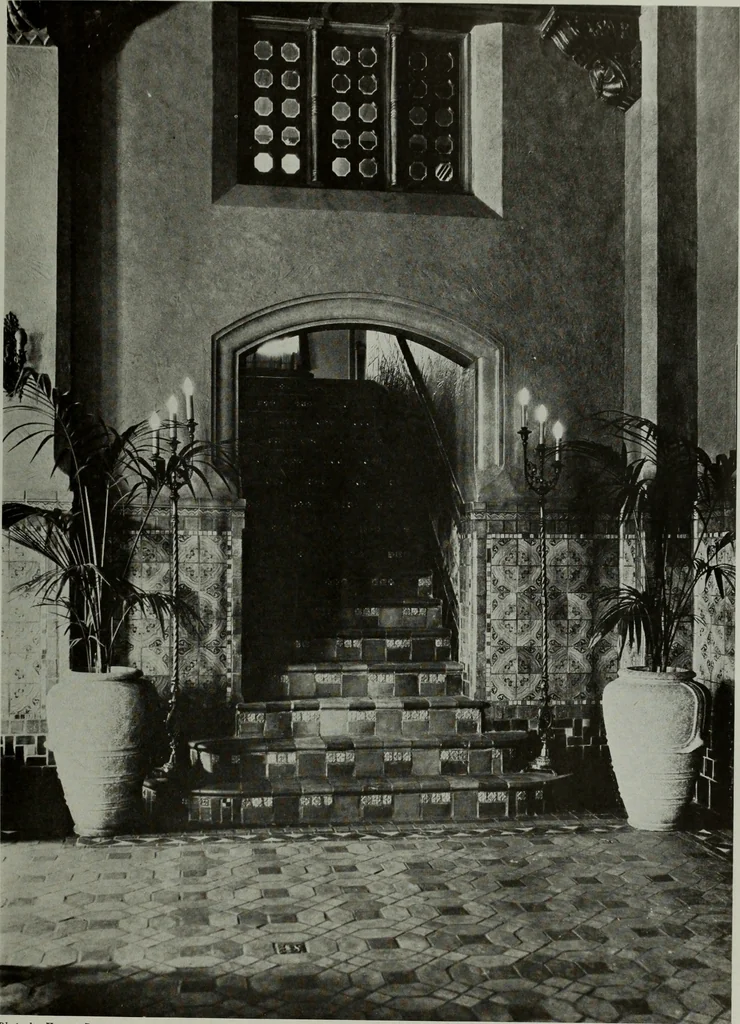 An illustration from Architect and engineer, 1905, leaf 322