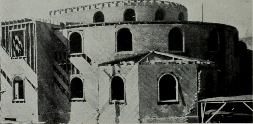 An illustration from Architect and engineer, 1905, leaf 357