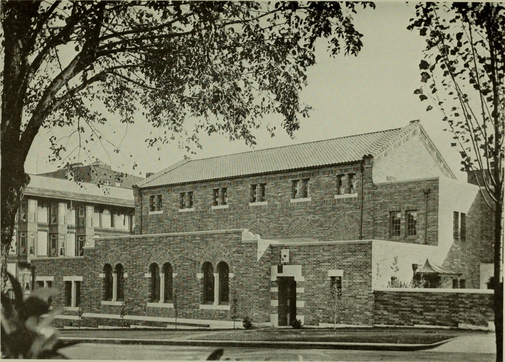 An illustration from Architect and engineer, 1905, leaf 506