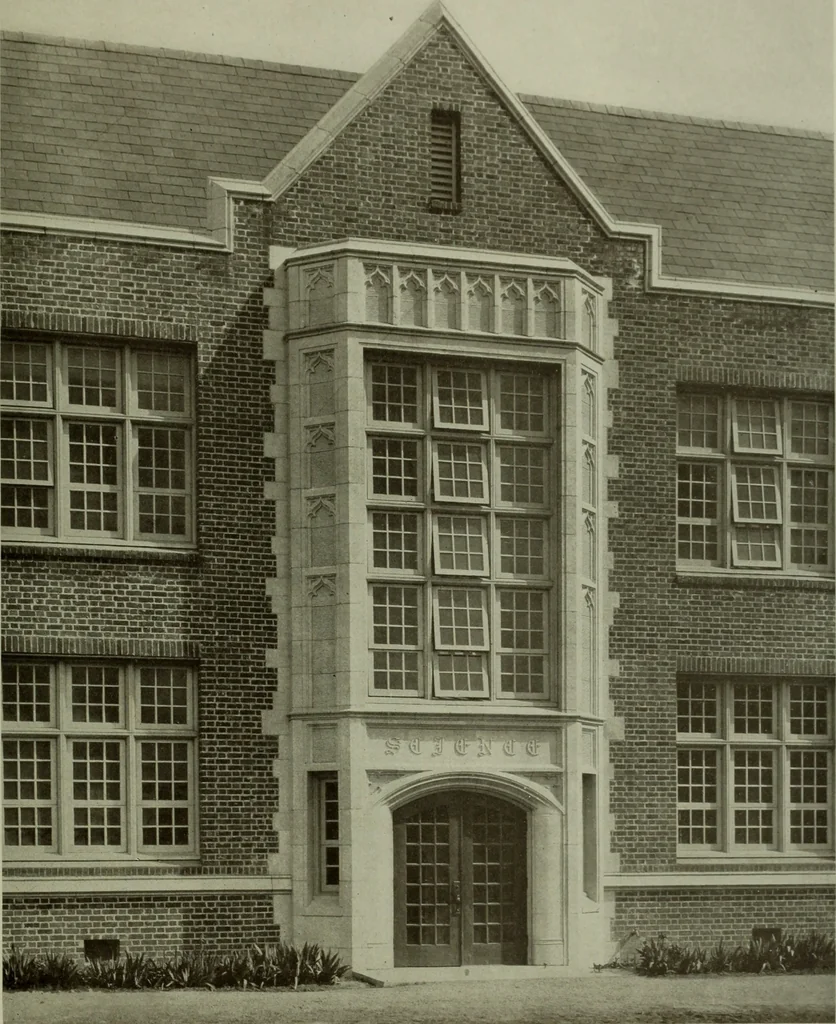 An illustration from Architect and engineer, 1905, leaf 516