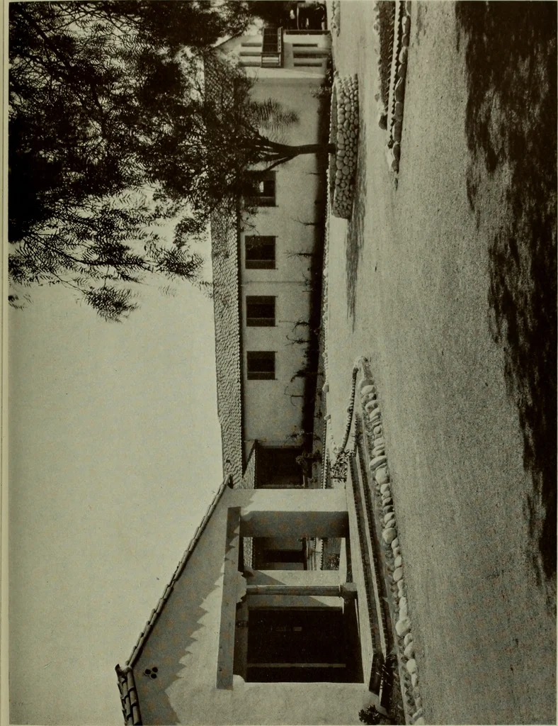 An illustration from Architect and engineer, 1905, leaf 342