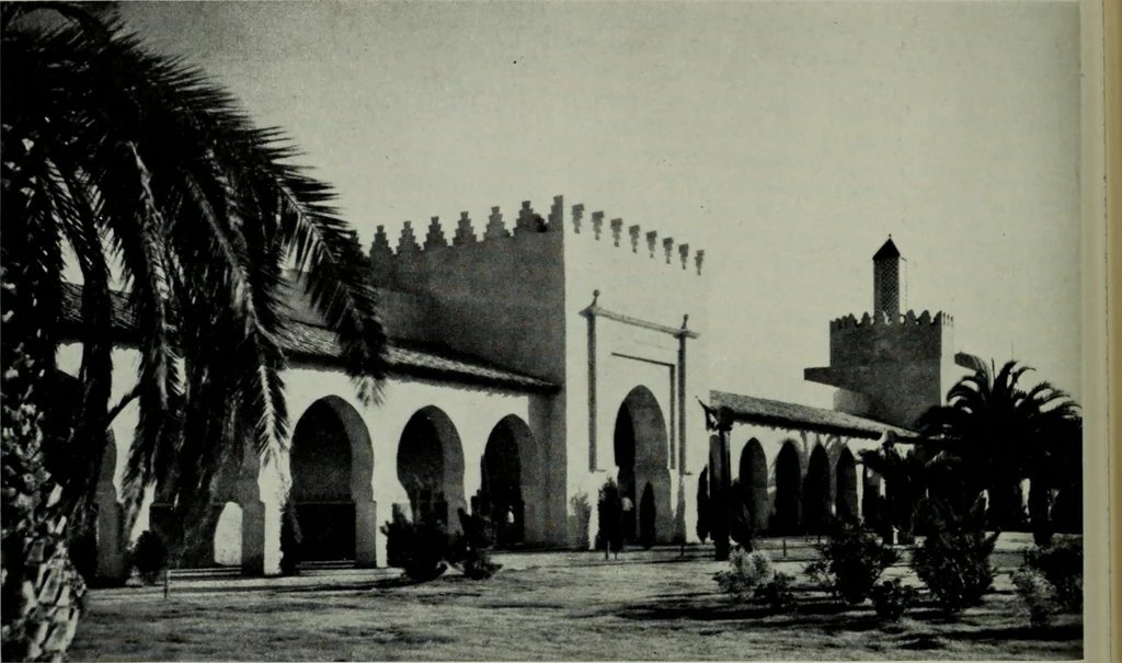 An illustration from Architect and engineer, 1905, leaf 483