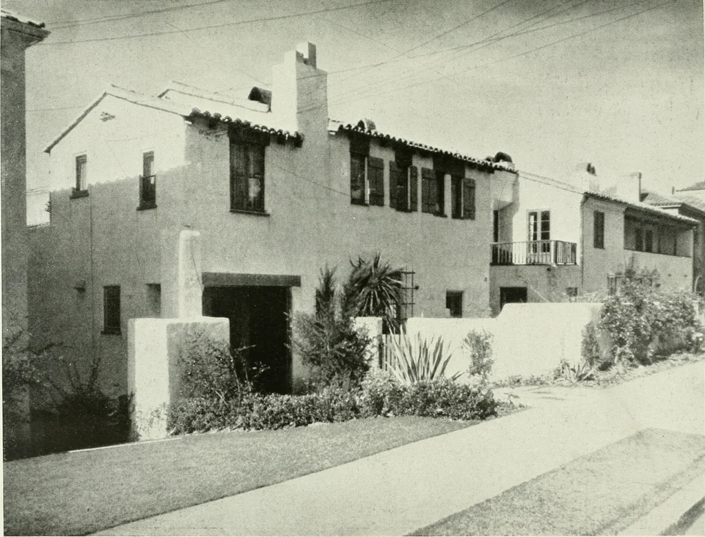 An illustration from Architect and engineer, 1905, leaf 200