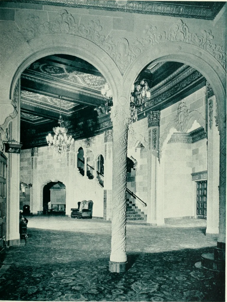 An illustration from Architect and engineer, 1905, leaf 226