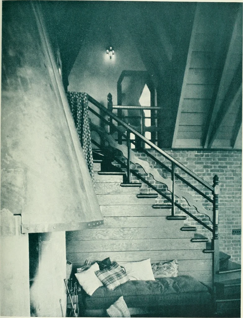 An illustration from Architect and engineer, 1905, leaf 252