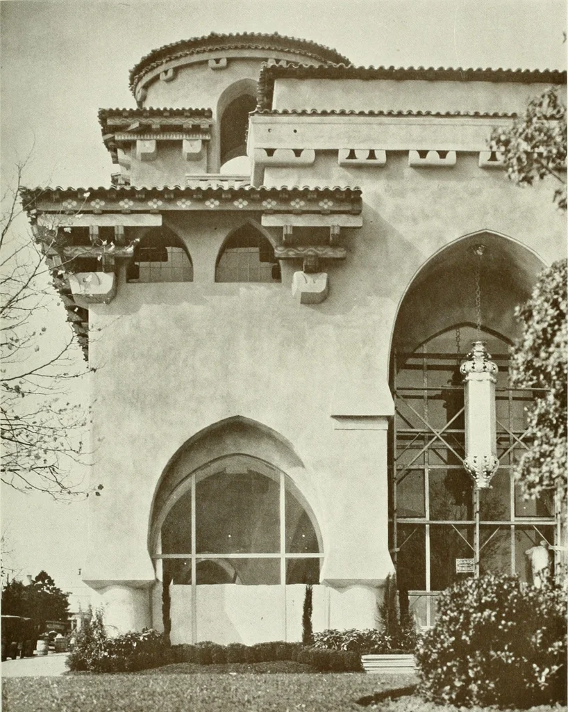 An illustration from Architect and engineer, 1905, leaf 412