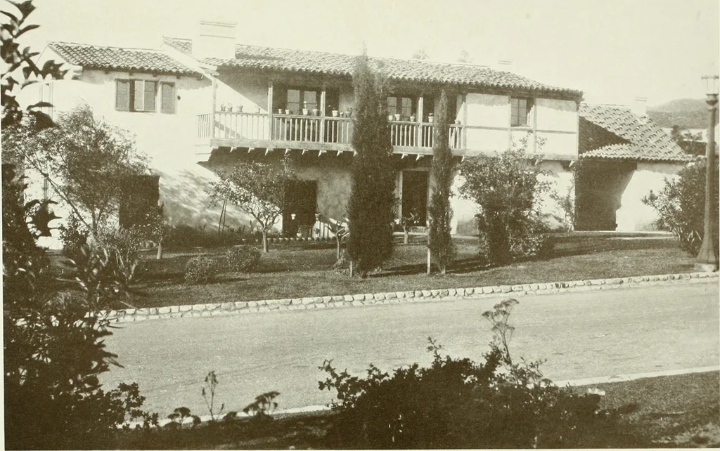 An illustration from Architect and engineer, 1905, leaf 54