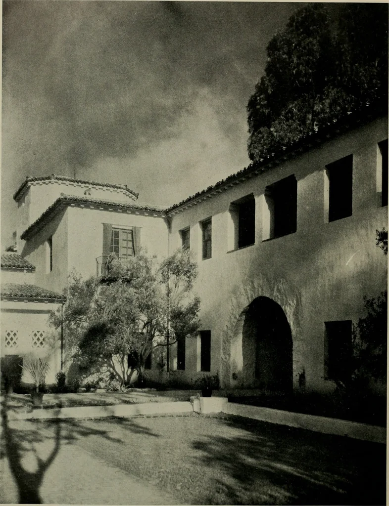 An illustration from Architect and engineer, 1905, leaf 25