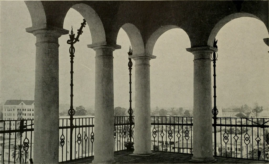 An illustration from Architect and engineer, 1905, leaf 315