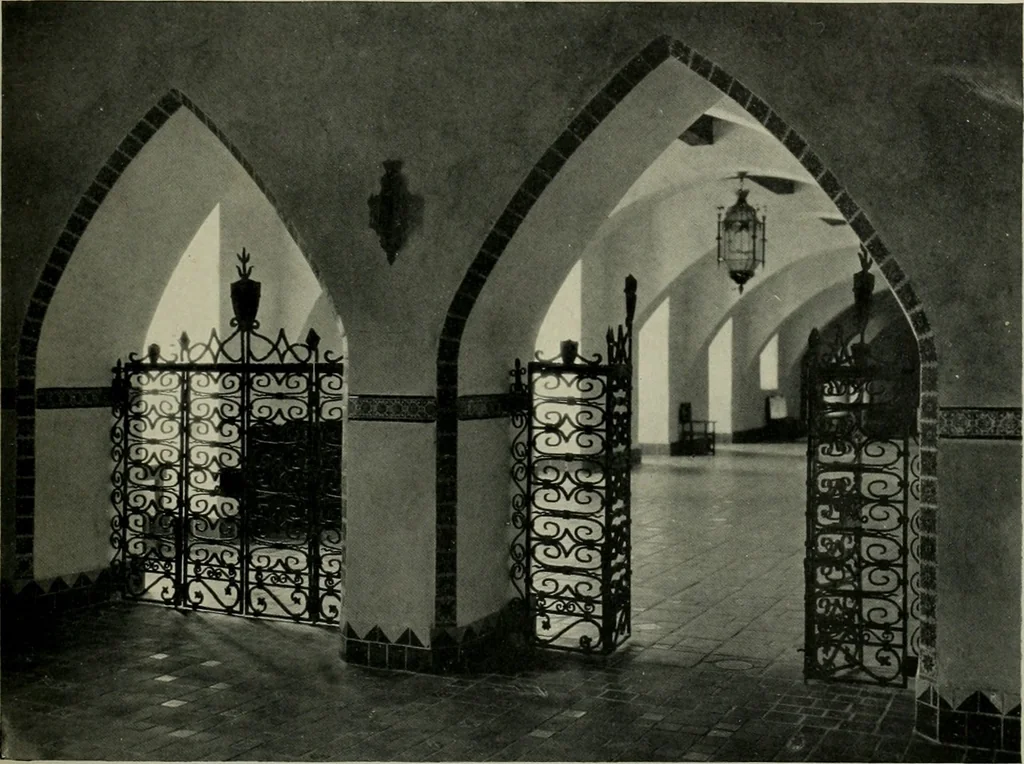 An illustration from Architect and engineer, 1905, leaf 316