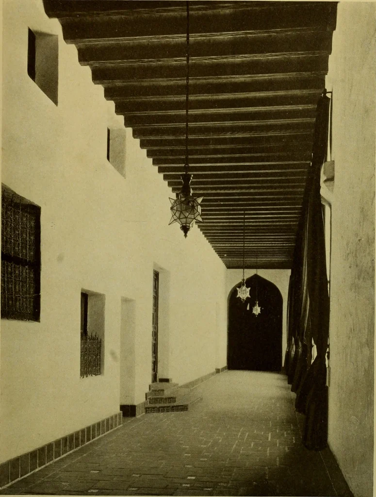 An illustration from Architect and engineer, 1905, leaf 346