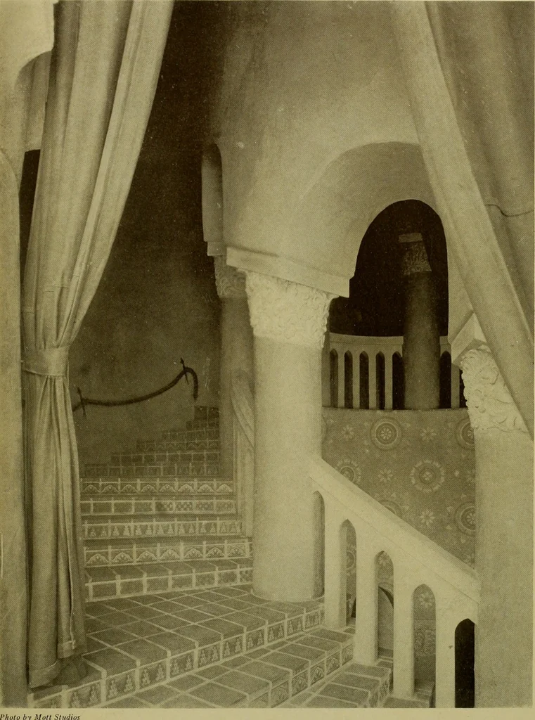 An illustration from Architect and engineer, 1905, leaf 350