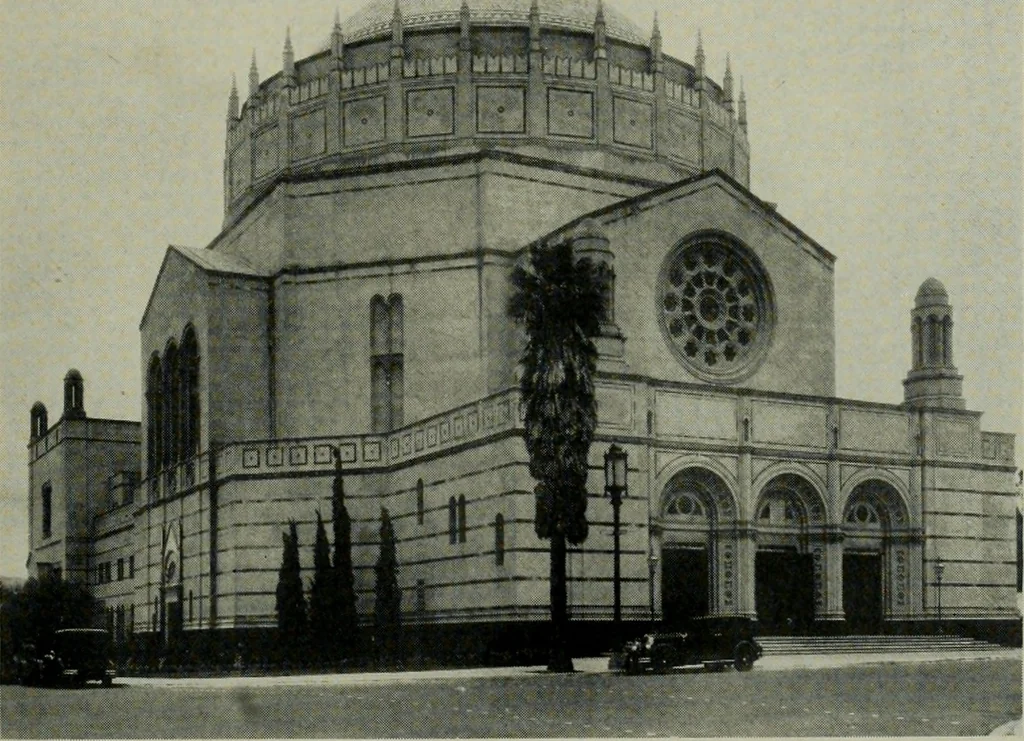 An illustration from Architect and engineer, 1905, leaf 366