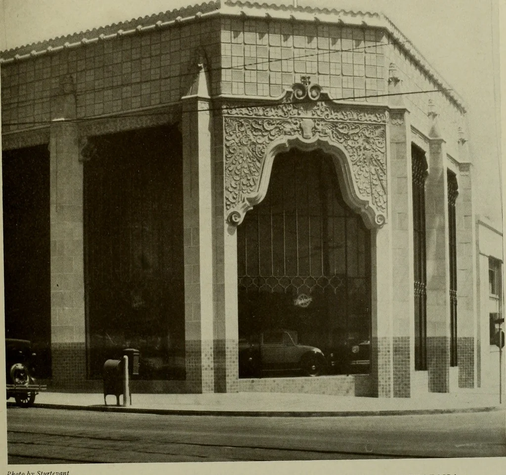 An illustration from Architect and engineer, 1905, leaf 454