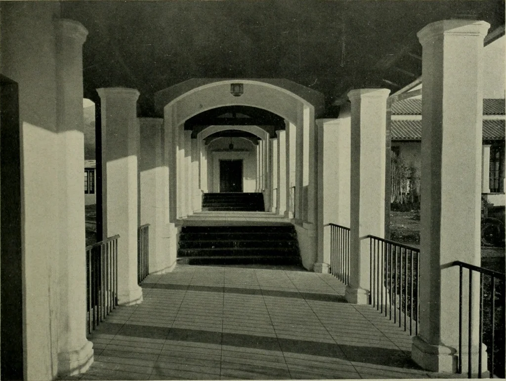 An illustration from Architect and engineer, 1905, leaf 518