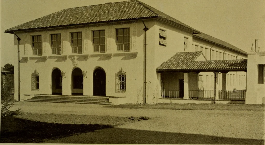 An illustration from Architect and engineer, 1905, leaf 544