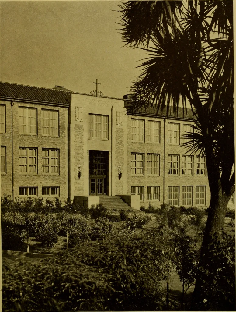 An illustration from Architect and engineer, 1905, leaf 550
