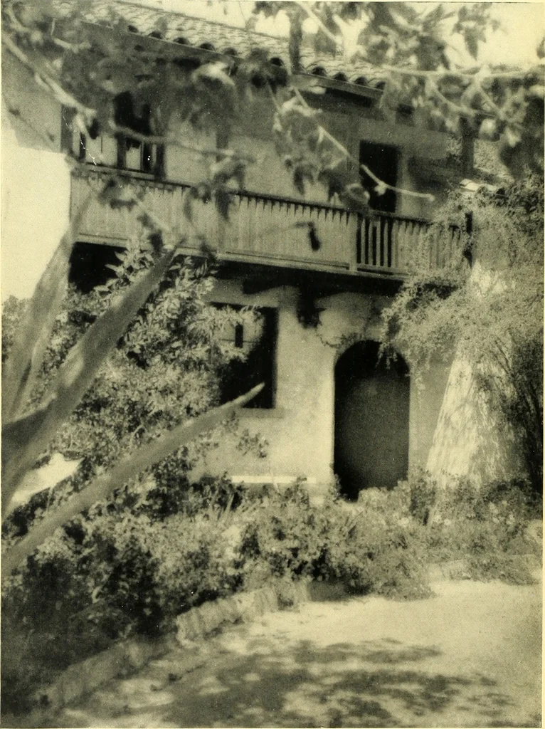 An illustration from Architect and engineer, 1905, leaf 123