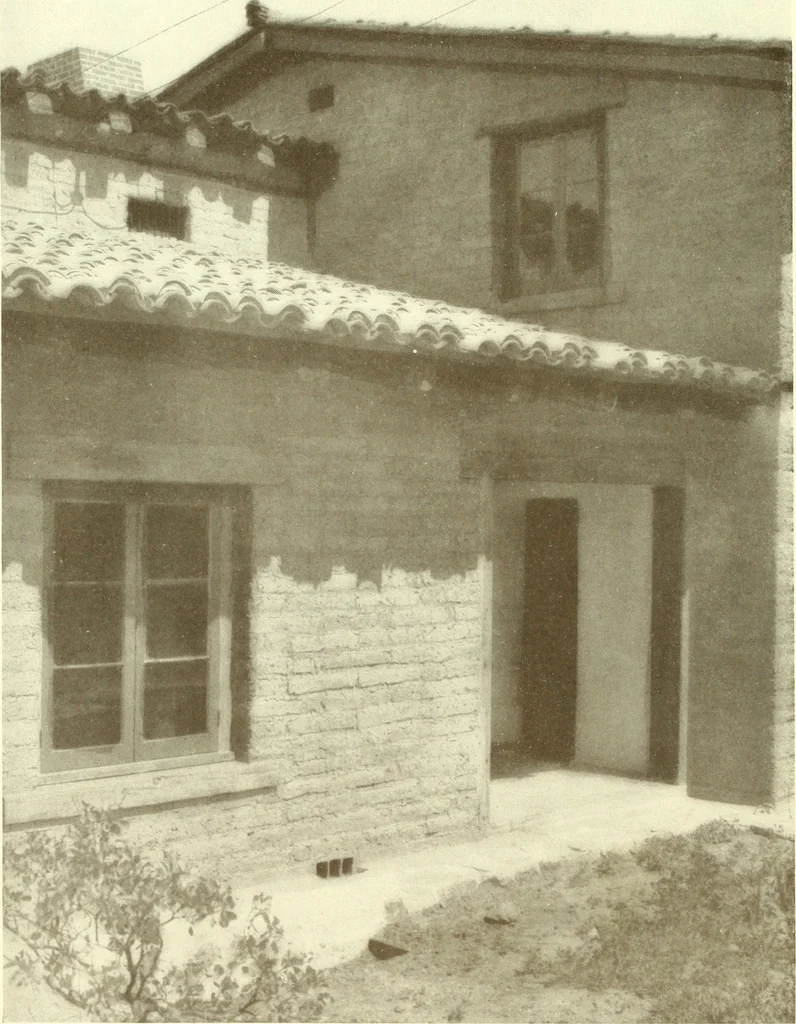 An illustration from Architect and engineer, 1905, leaf 133