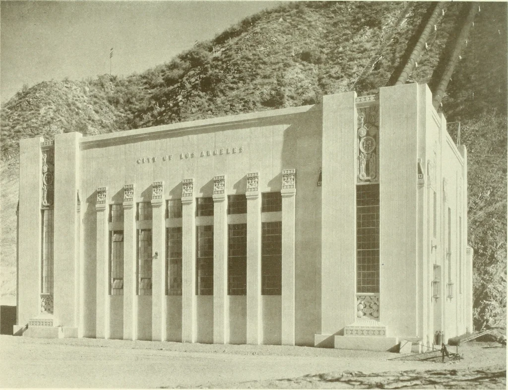 An illustration from Architect and engineer, 1905, leaf 166