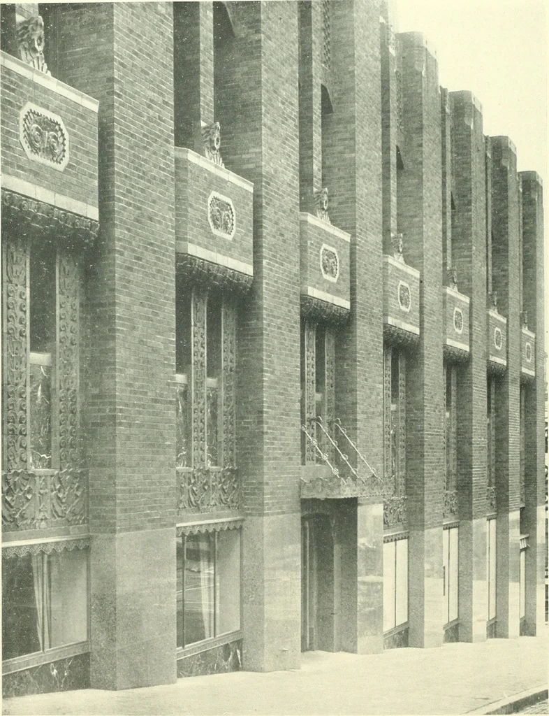 An illustration from Architect and engineer, 1905, leaf 231