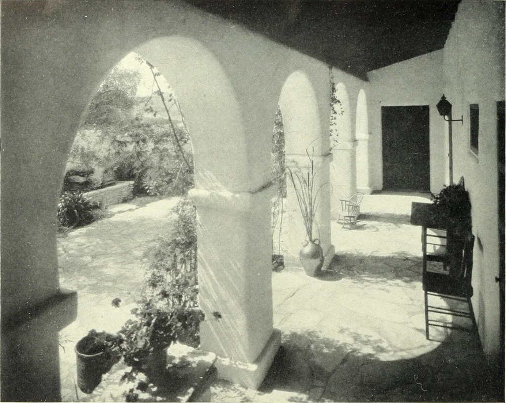 An illustration from Architect and engineer, 1905, leaf 349