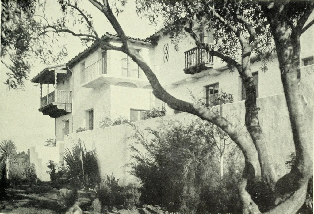 An illustration from Architect and engineer, 1905, leaf 358