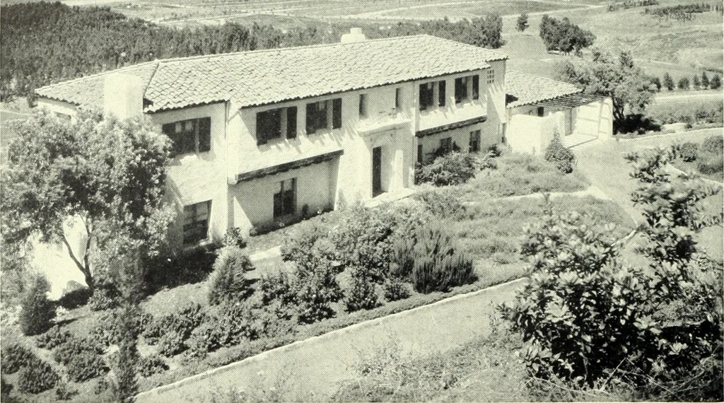 An illustration from Architect and engineer, 1905, leaf 359