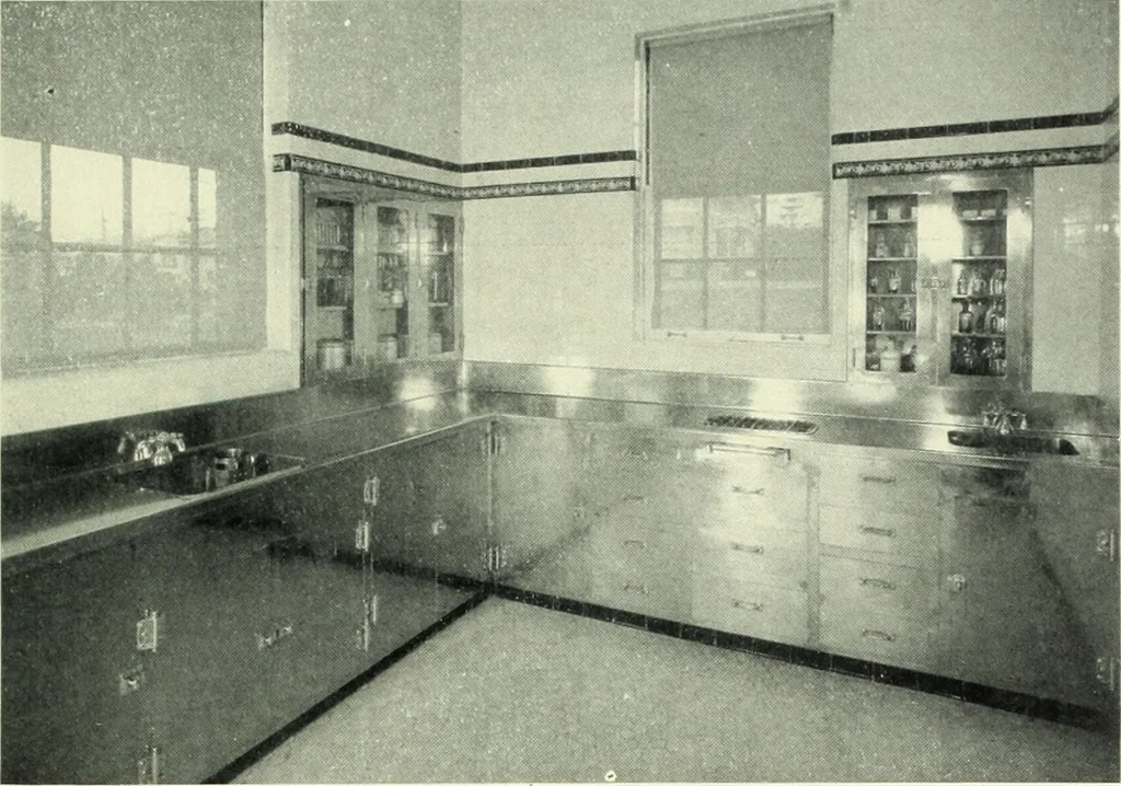 An illustration from Architect and engineer, 1905, leaf 530