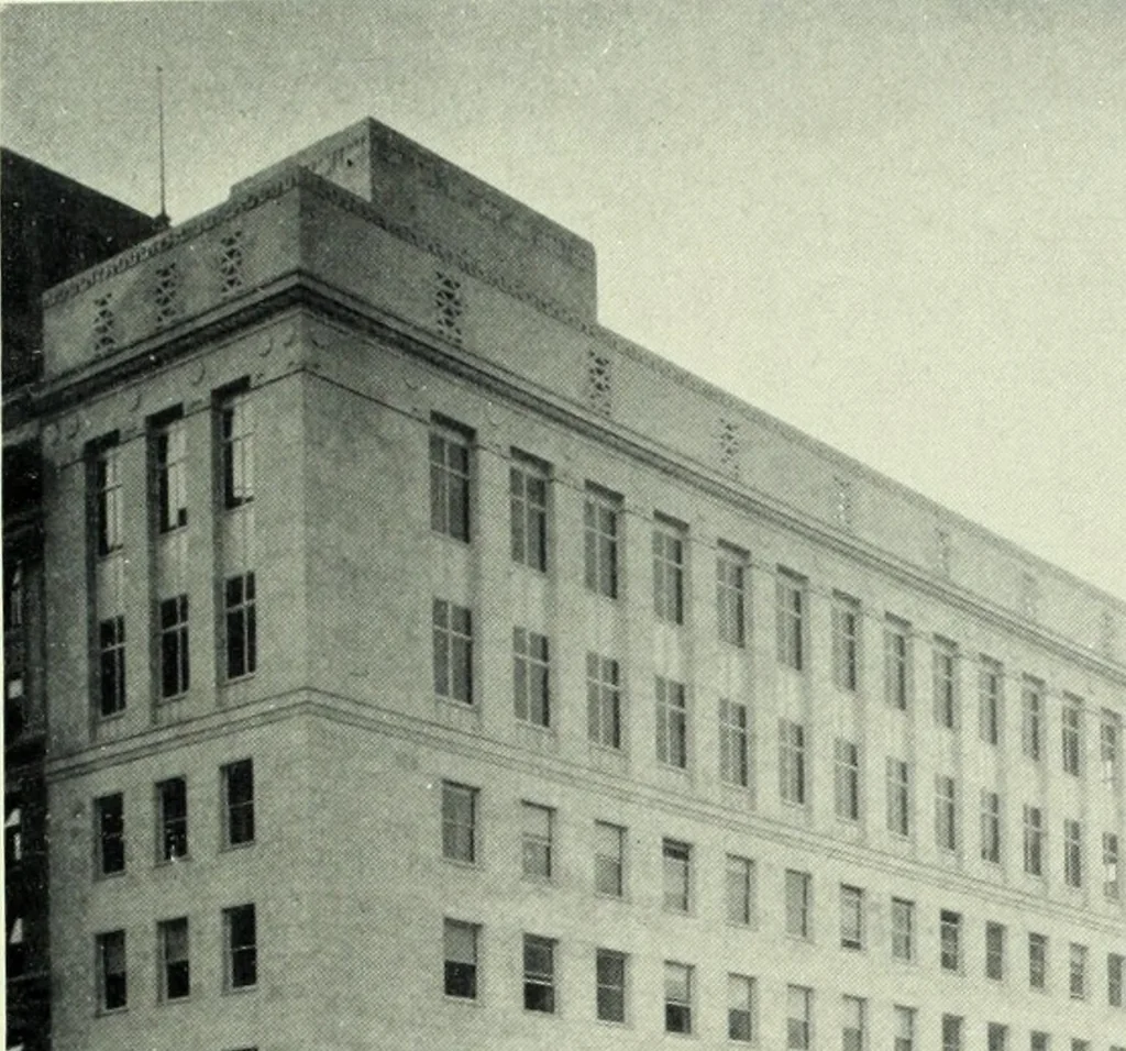 An illustration from Architect and engineer, 1905, leaf 556