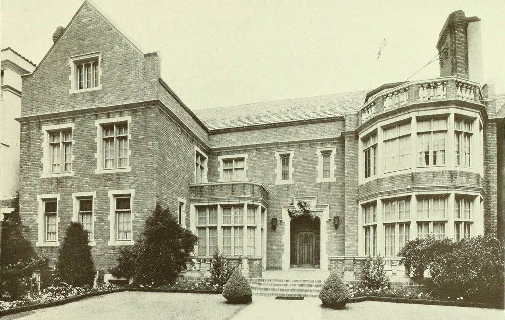An illustration from Architect and engineer, 1905, leaf 60