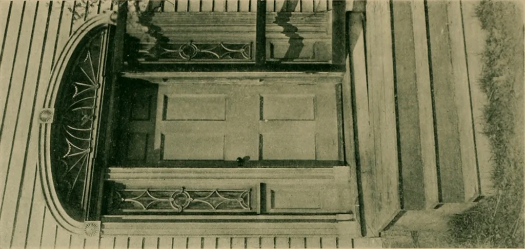 An illustration from An architectural monograph devoted to a comparative study of a group of early American doorways,, 1921, leaf 13